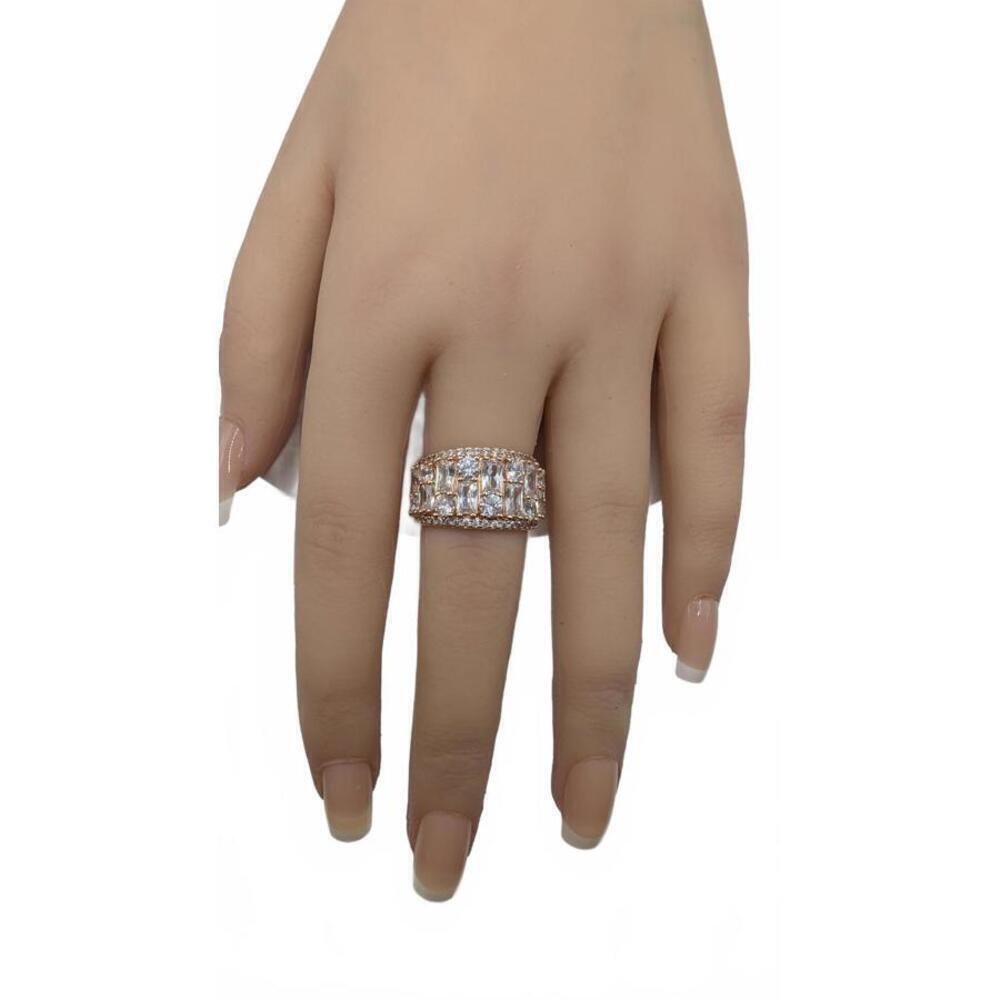 Elegant Rose Gold Crystal Ring Size 6 - Picture 2 of 5